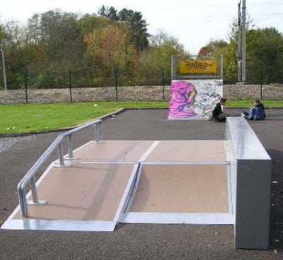 La funbox du skatepark de Pougues-les-Eaux