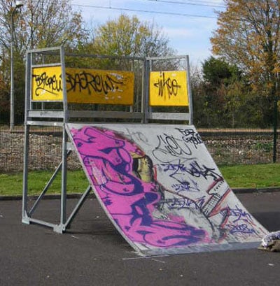 Le plan incliné du skatepark de Pougues-les-Eaux
