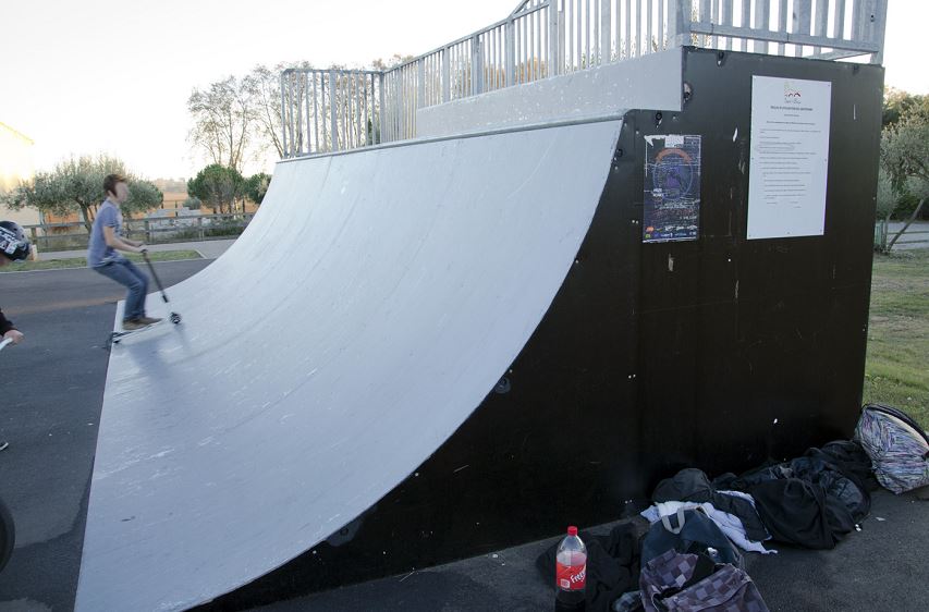 skatepark saint bres 02