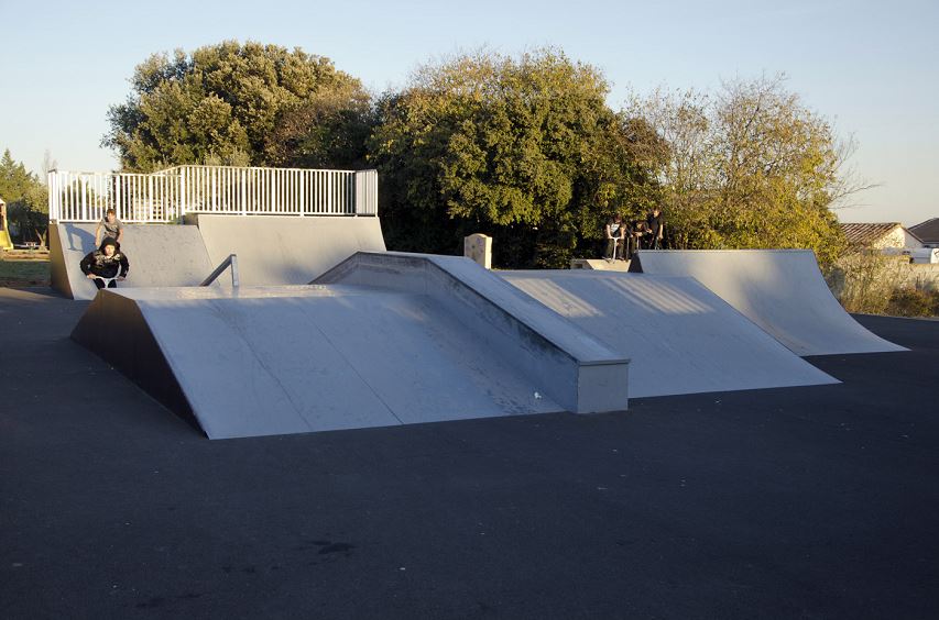 skatepark saint bres 05