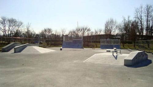 Spot : le skatepark de la Borde-Basse à Castres (81) Spot : le skatepark de la Borde-Basse à Castres (81)