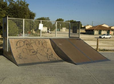 Skatepark d'Uzès Skatepark d'Uzès