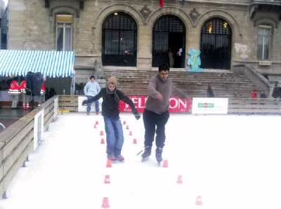Slalom : Une course de roller… sur glace