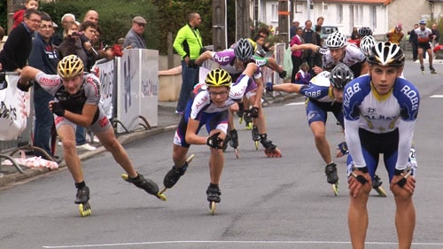 Sprint d'arrivée d'un peloton