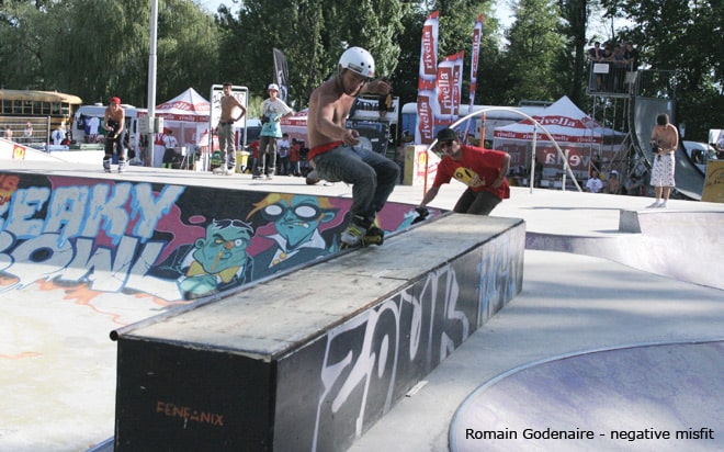 Romain Godenaire en Negative Misfit