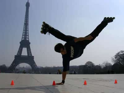 Vincent Vu Van Kha au Trocadéro face à la Tour Eiffel