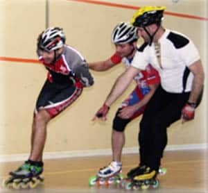 Christophe Audoire conseille un patineur